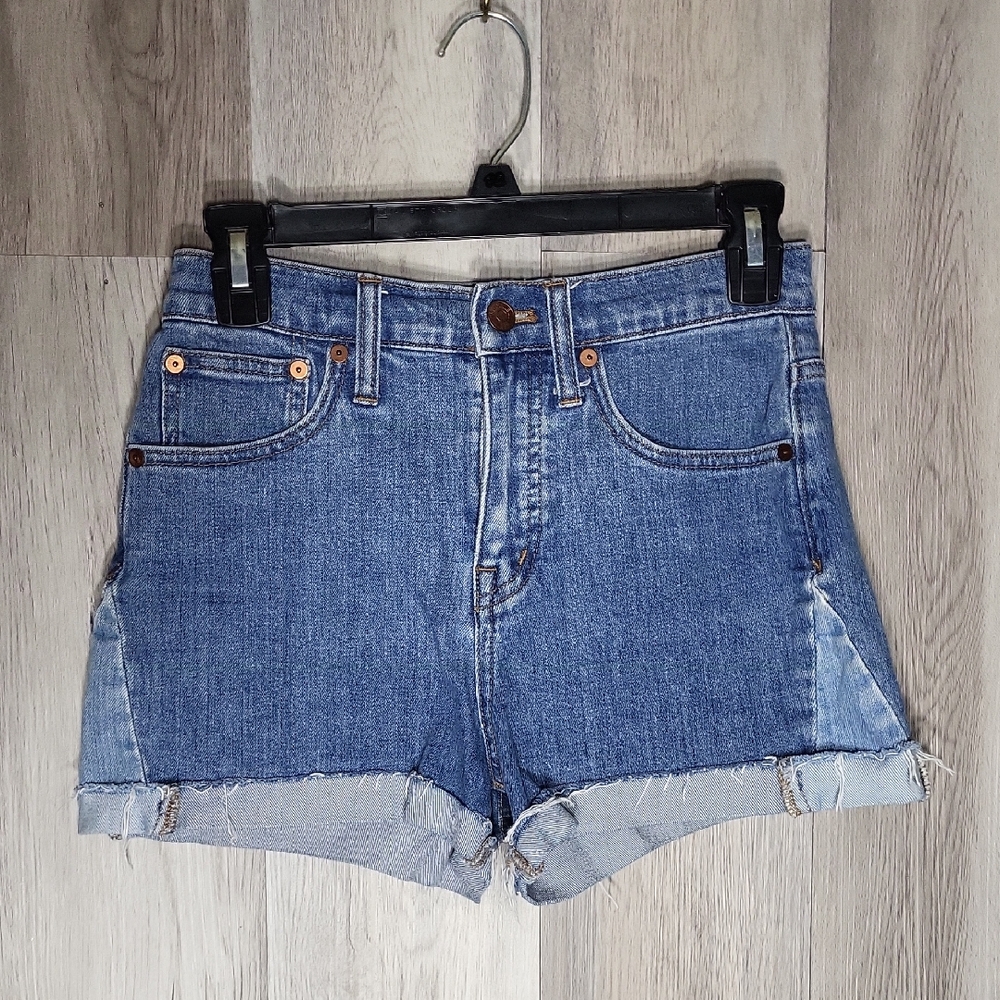 Madewell Womens 24 Cutoff Shorts Denim Seam Accent Raw‎ Hem Summer Essential